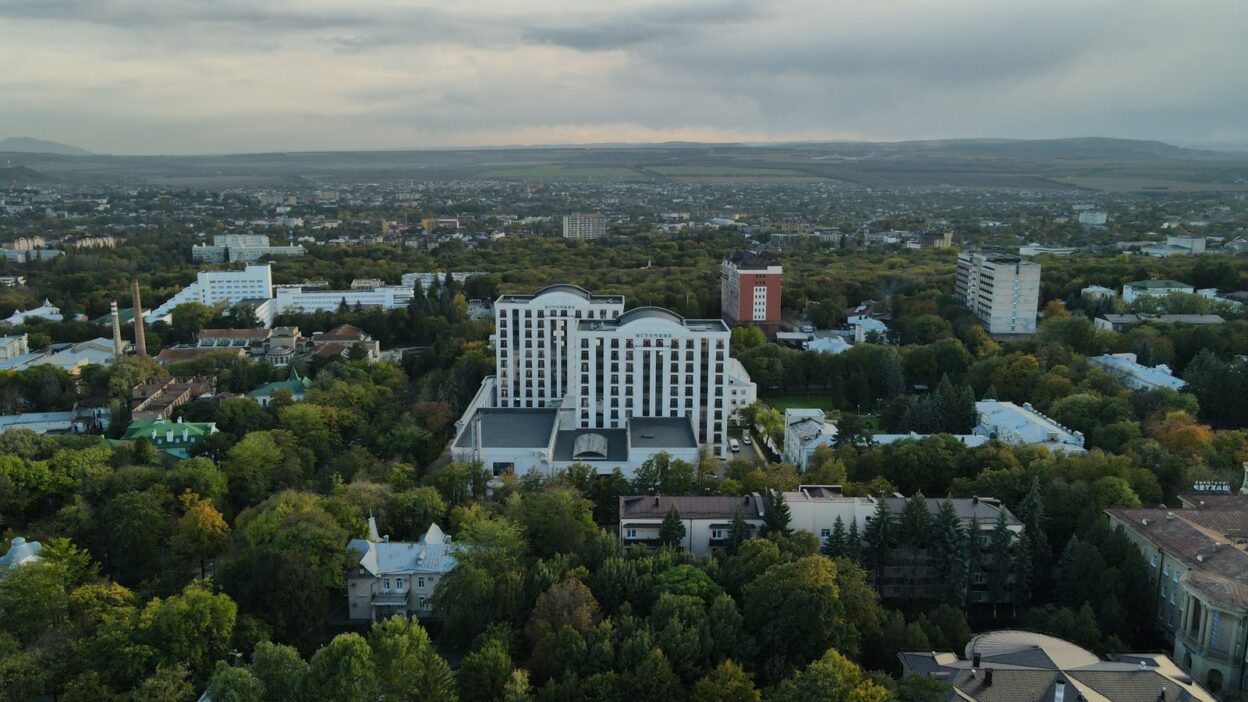 Санаторий ИСТОЧНИК Ессентуки, территория