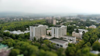 Курортный парк и санаторий ИСТОЧНИК в Ессентуках